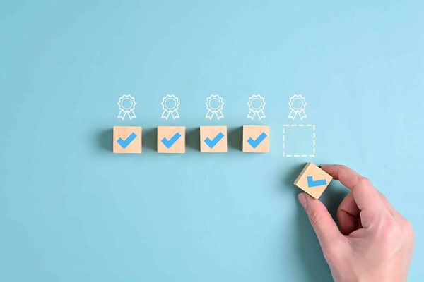 Quelle couverture d'assurance est conseillée pour les véhicules de transport public électriques ?